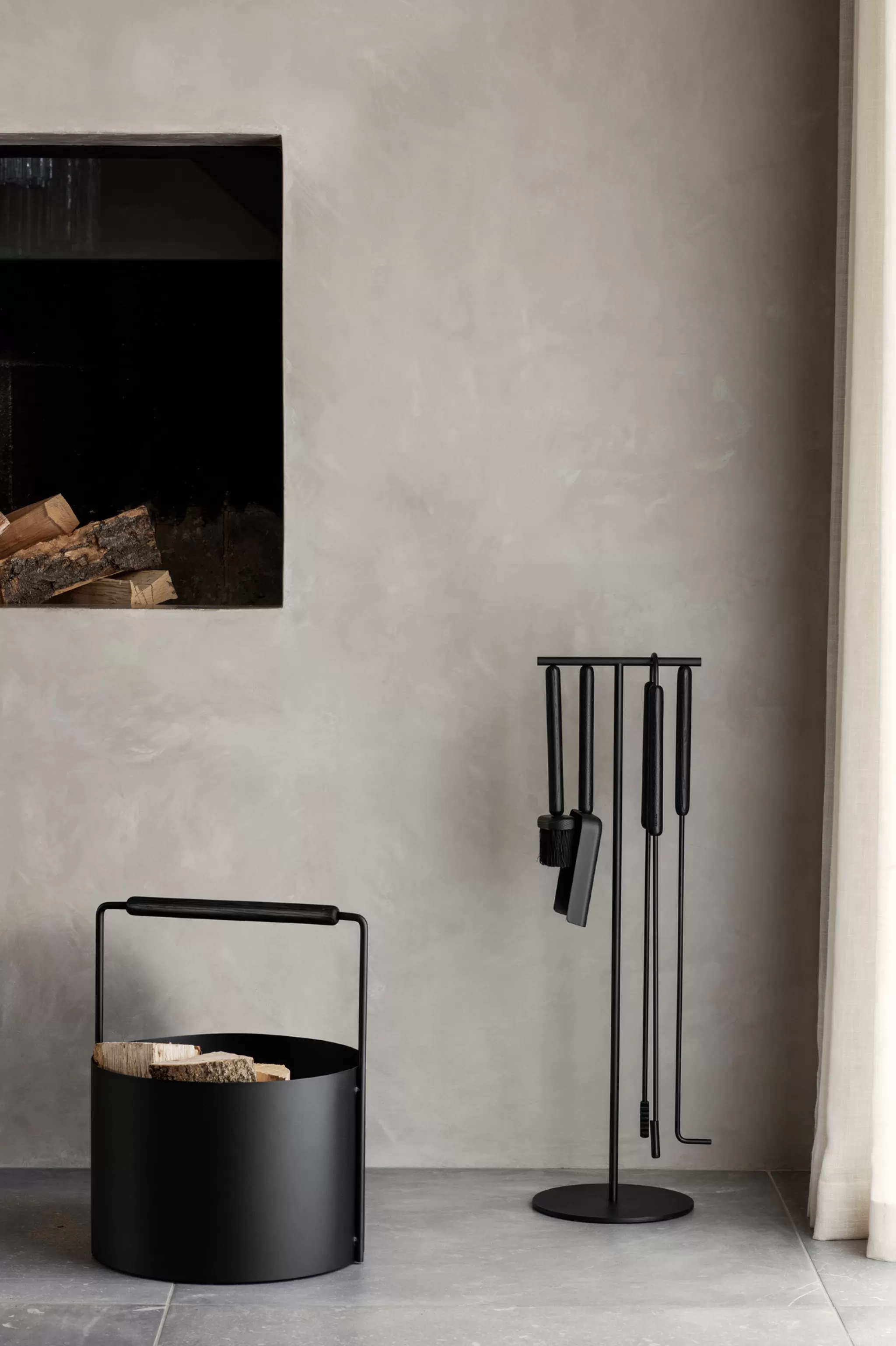 Blomus Fireplace*Ashi 5-Piece Fireplace Set (Black) 66154