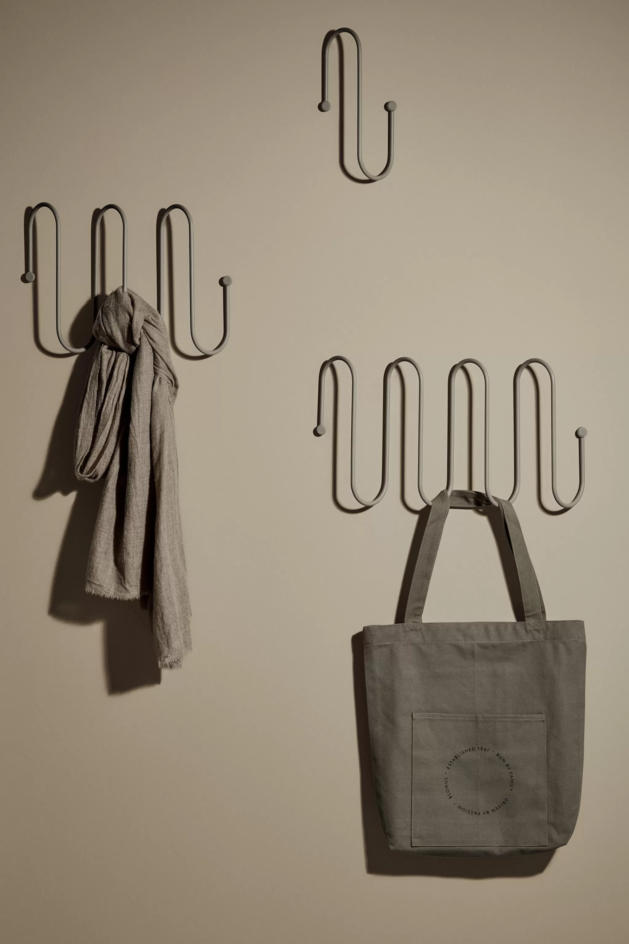 Blomus Towel Rack*Curl Coat Rack Steel Gray (Small) 65913