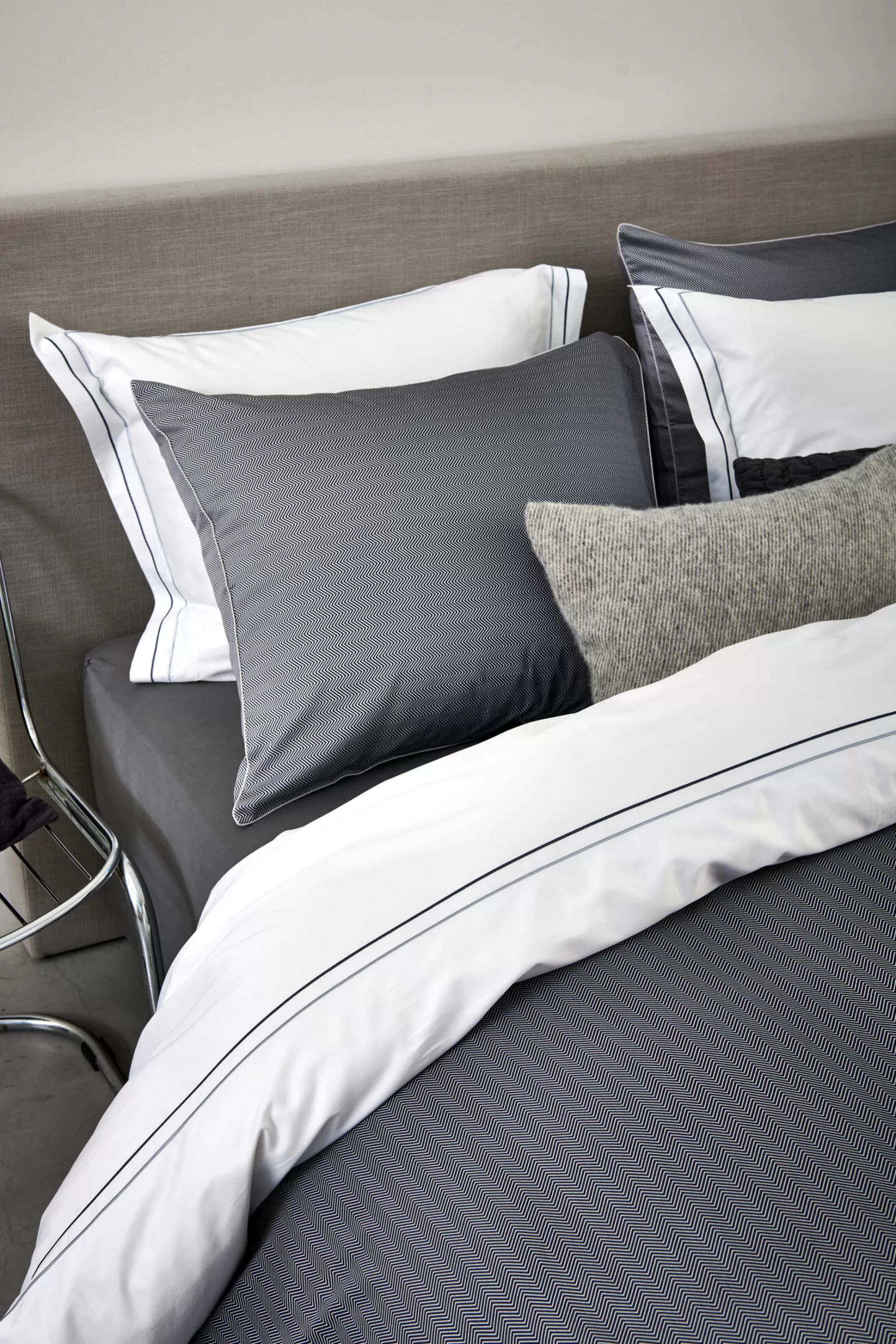 Vandyck Throws*Home 99 Plaid/Bedspread 160X260 Cm, Color Grey