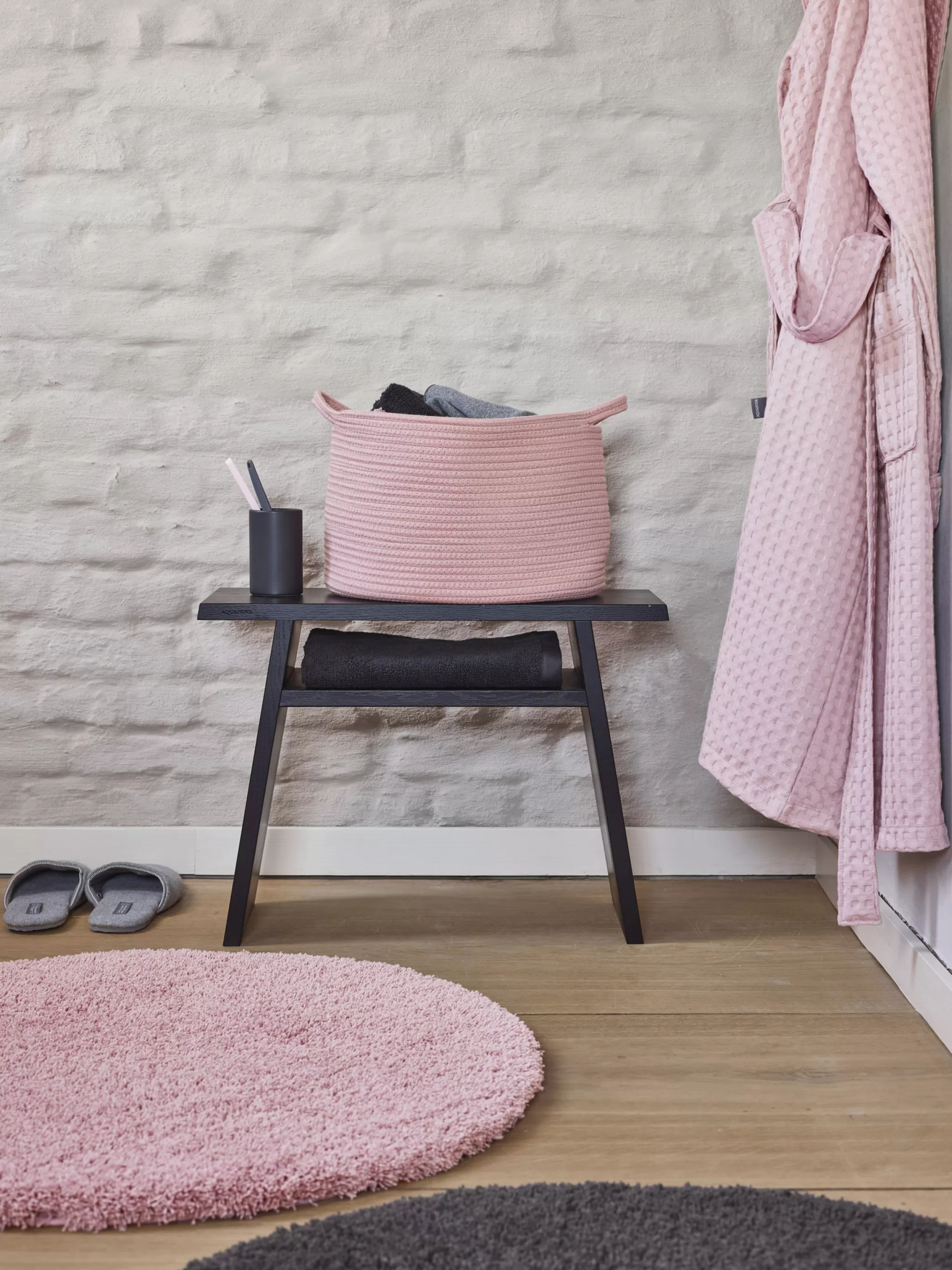 Aquanova Basic*Round Bath Mat Musa Color Sedum, Diameter 80 Cm (Musbmr-813)