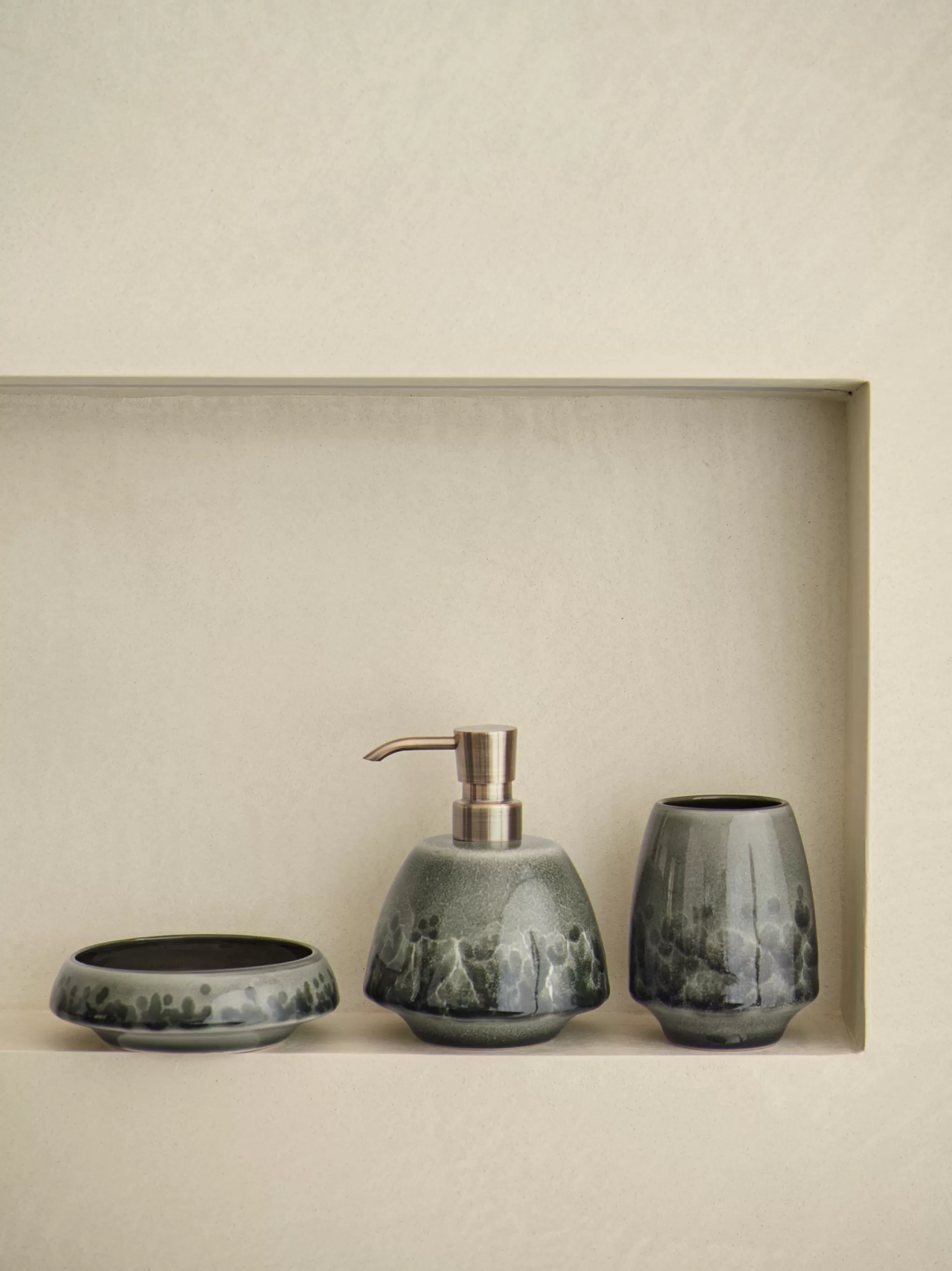 Aquanova Cup*Soap Dispenser Figo Taiga (Figtum-302)