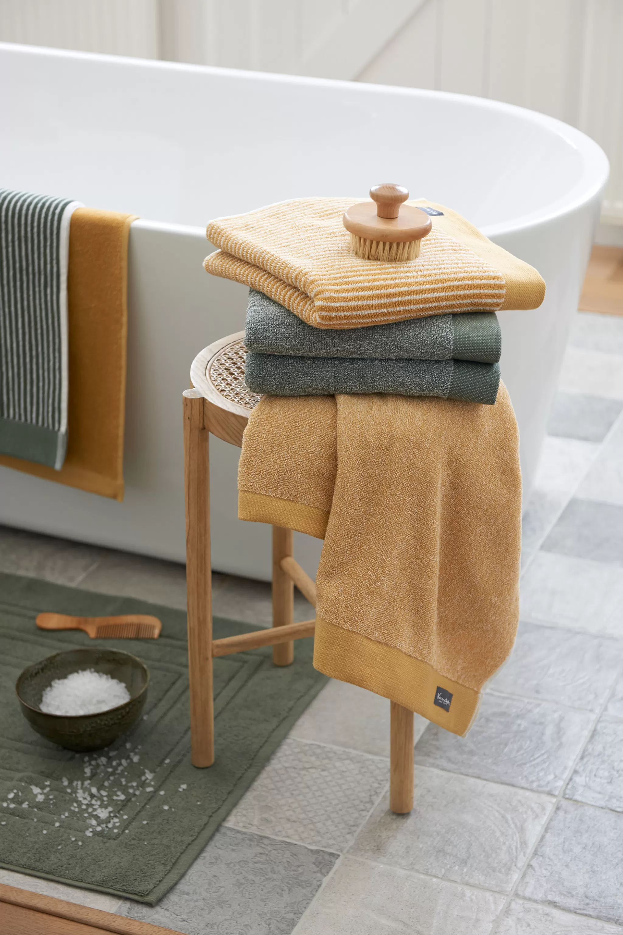 Vandyck Home*Towel Home Petit Ligne Color Olive (Bakc15101)
