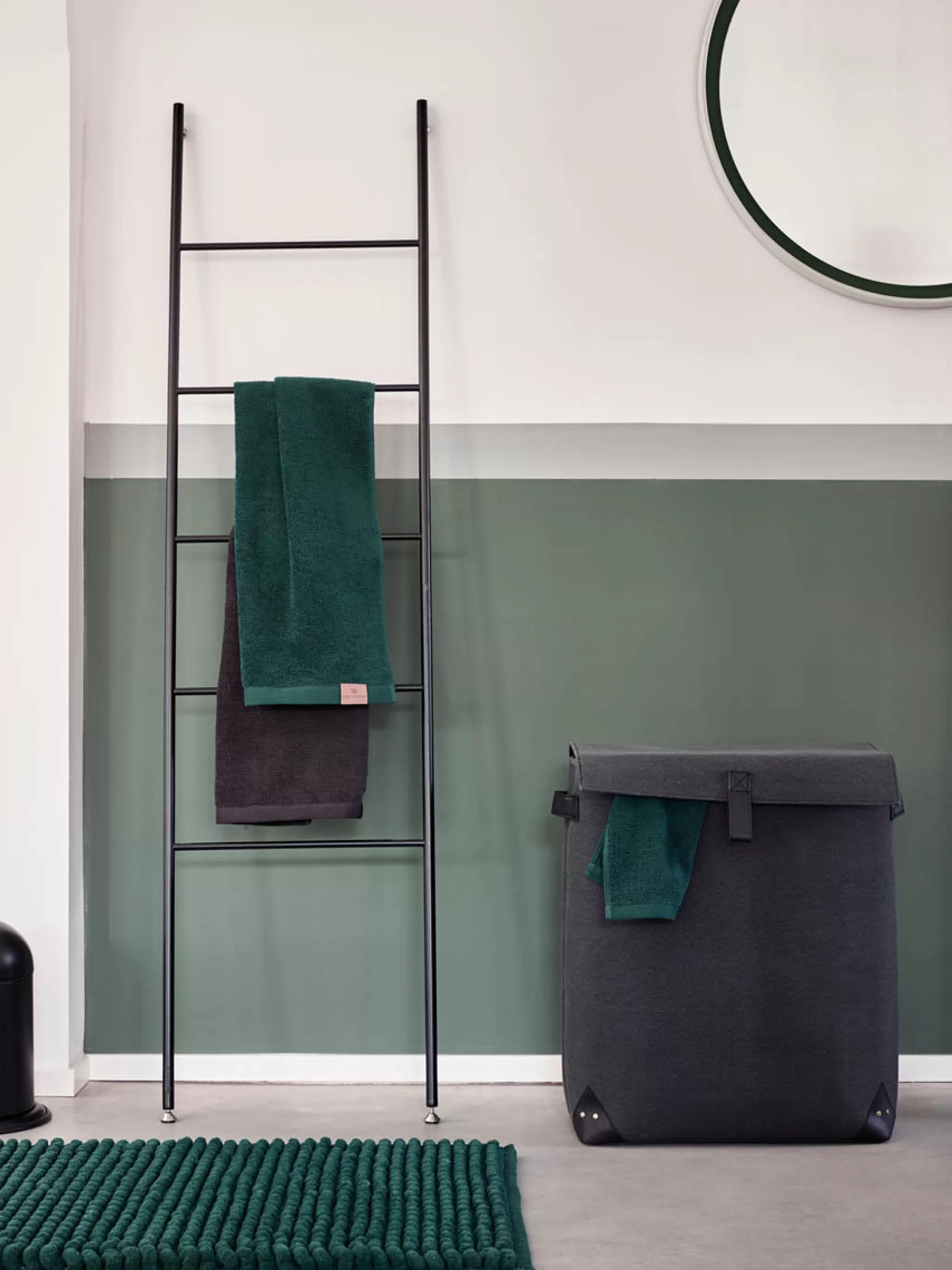 Aquanova Towel Rack*Towel Ladder Icon Black-09