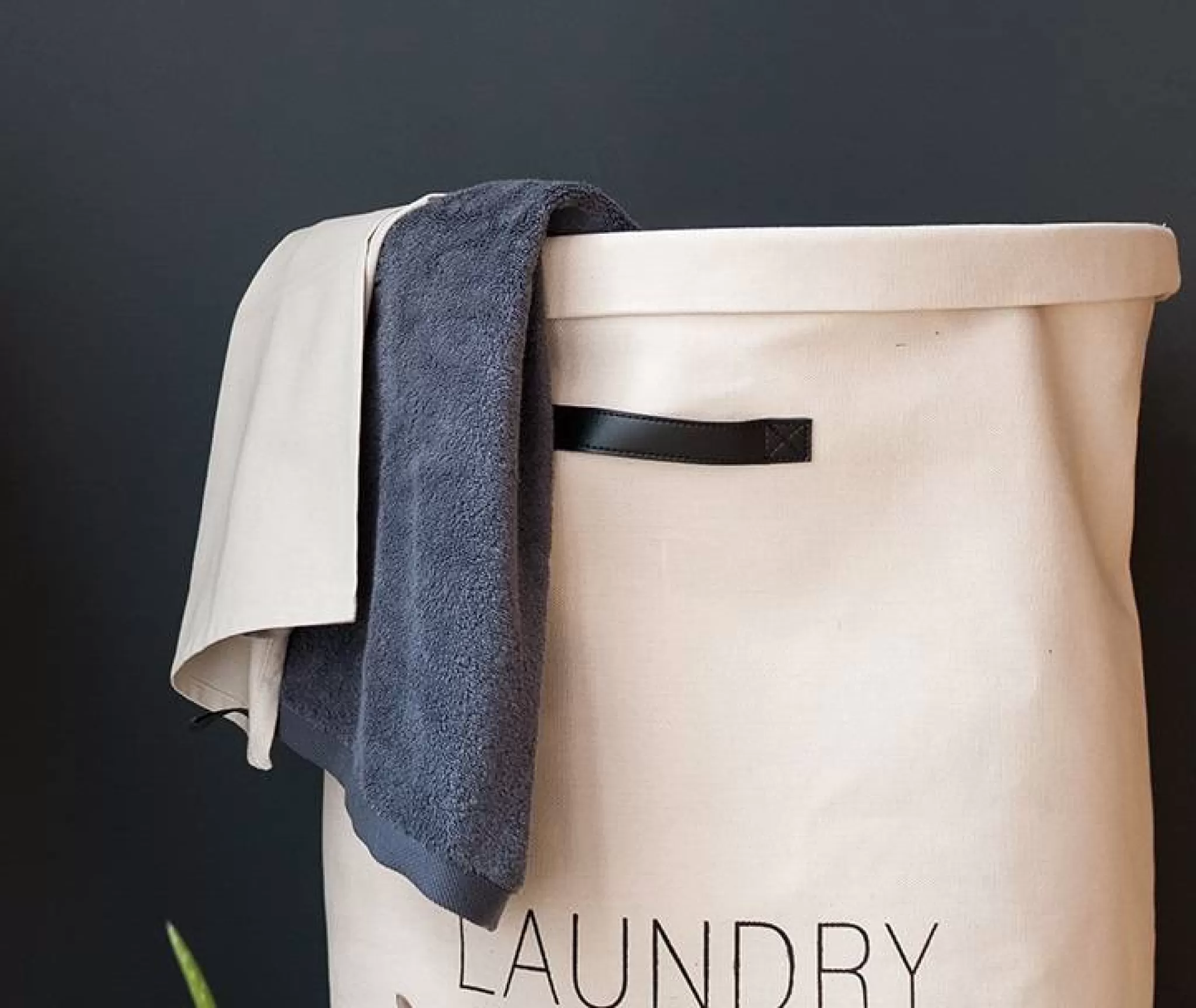 Aquanova London*Towel London Graphite-96
