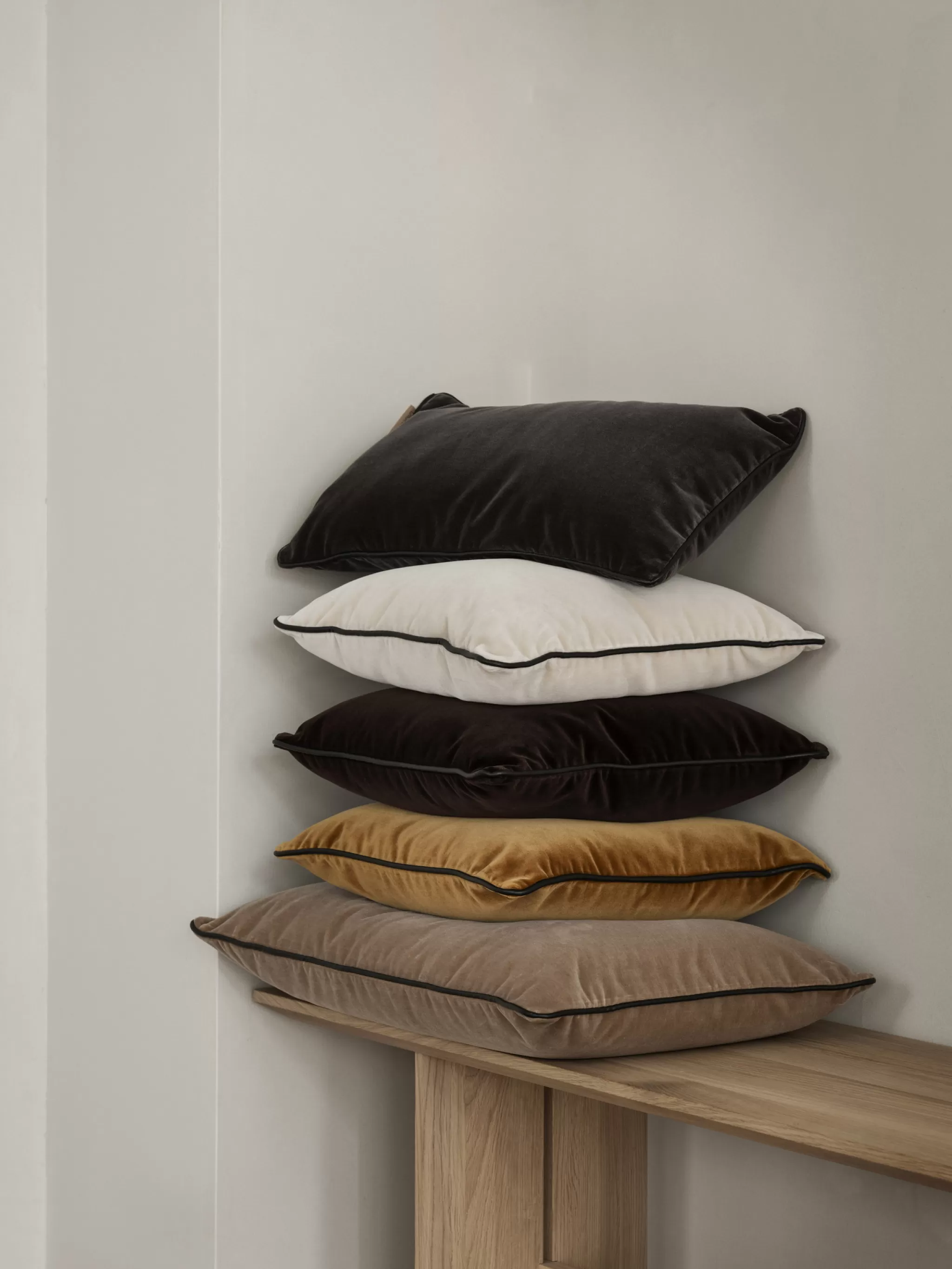 Blomus Decorative Pillows*Velvet Cushion Cover 40X40 - Tan (66557)
