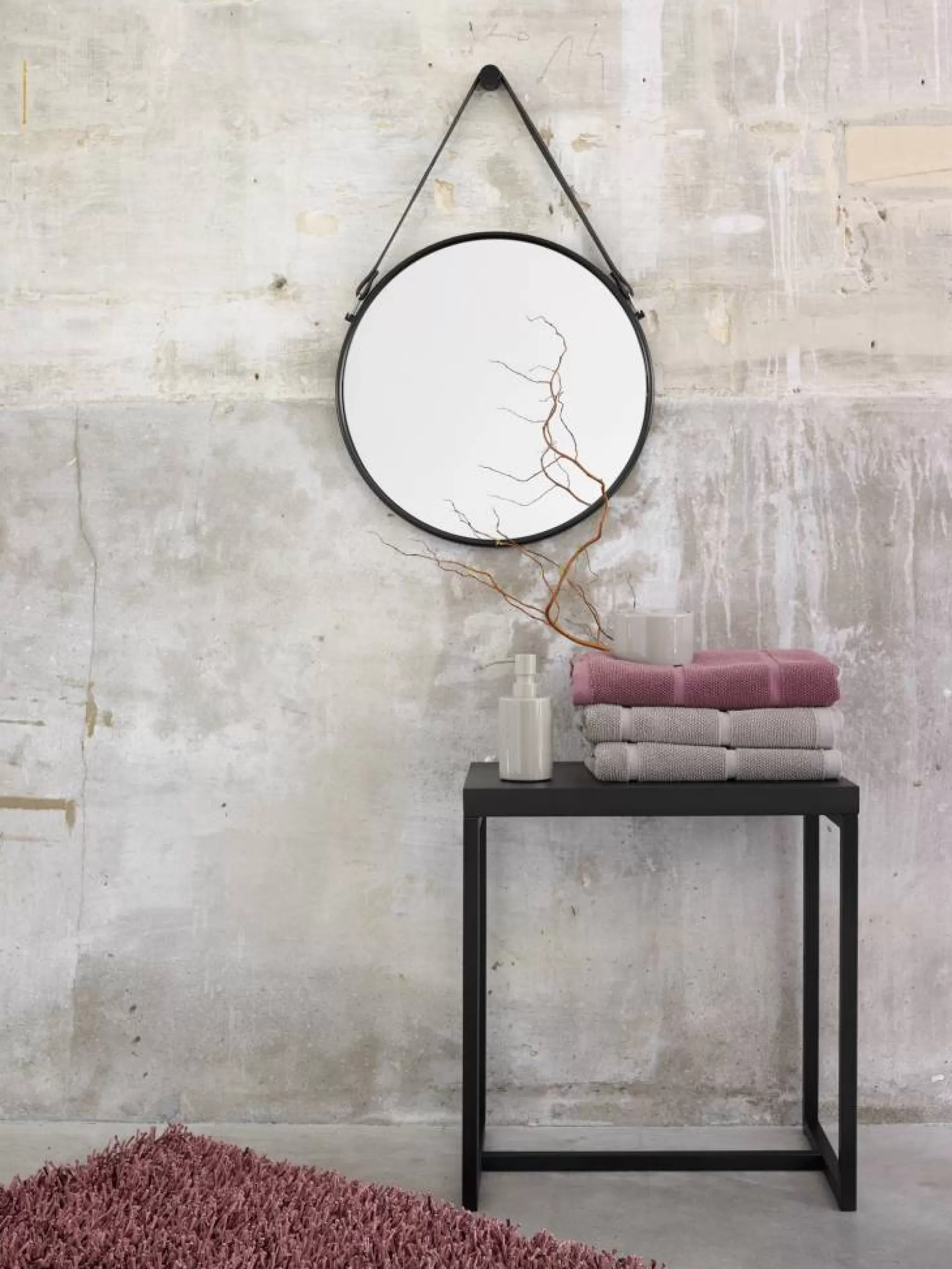 Aquanova Wall Mirror*Wall Mirror With Belt Thymo Black (Thymir-09)